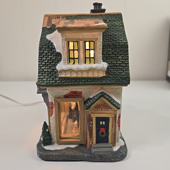 The Saturday Evening Post Norman Rockwell Collection SORTING MAIL Porcelain Hous - Picture 4 of 12